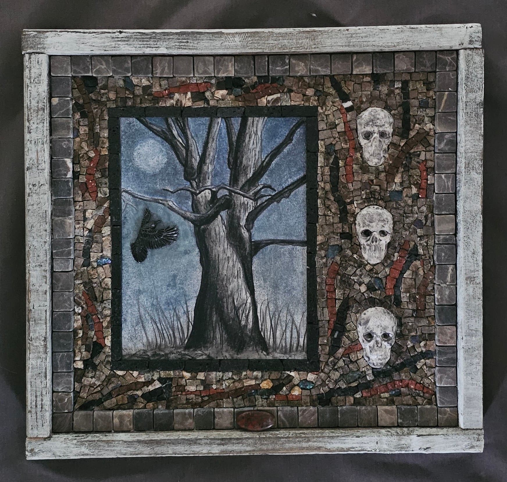 Raven & Skulls - view 3