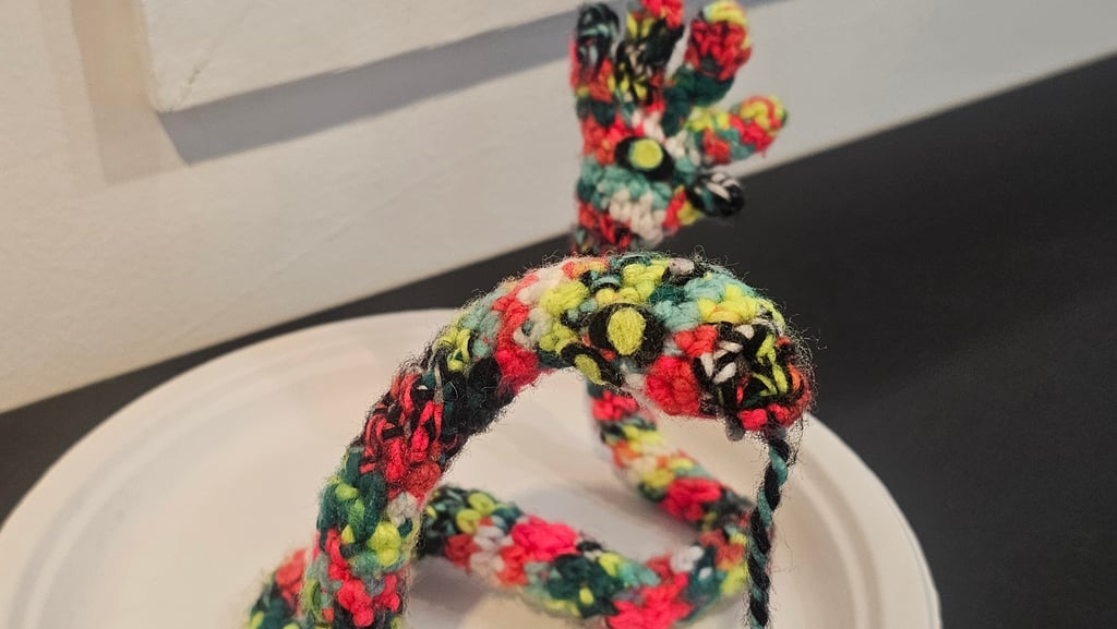 Hi 5 (glitch snake)