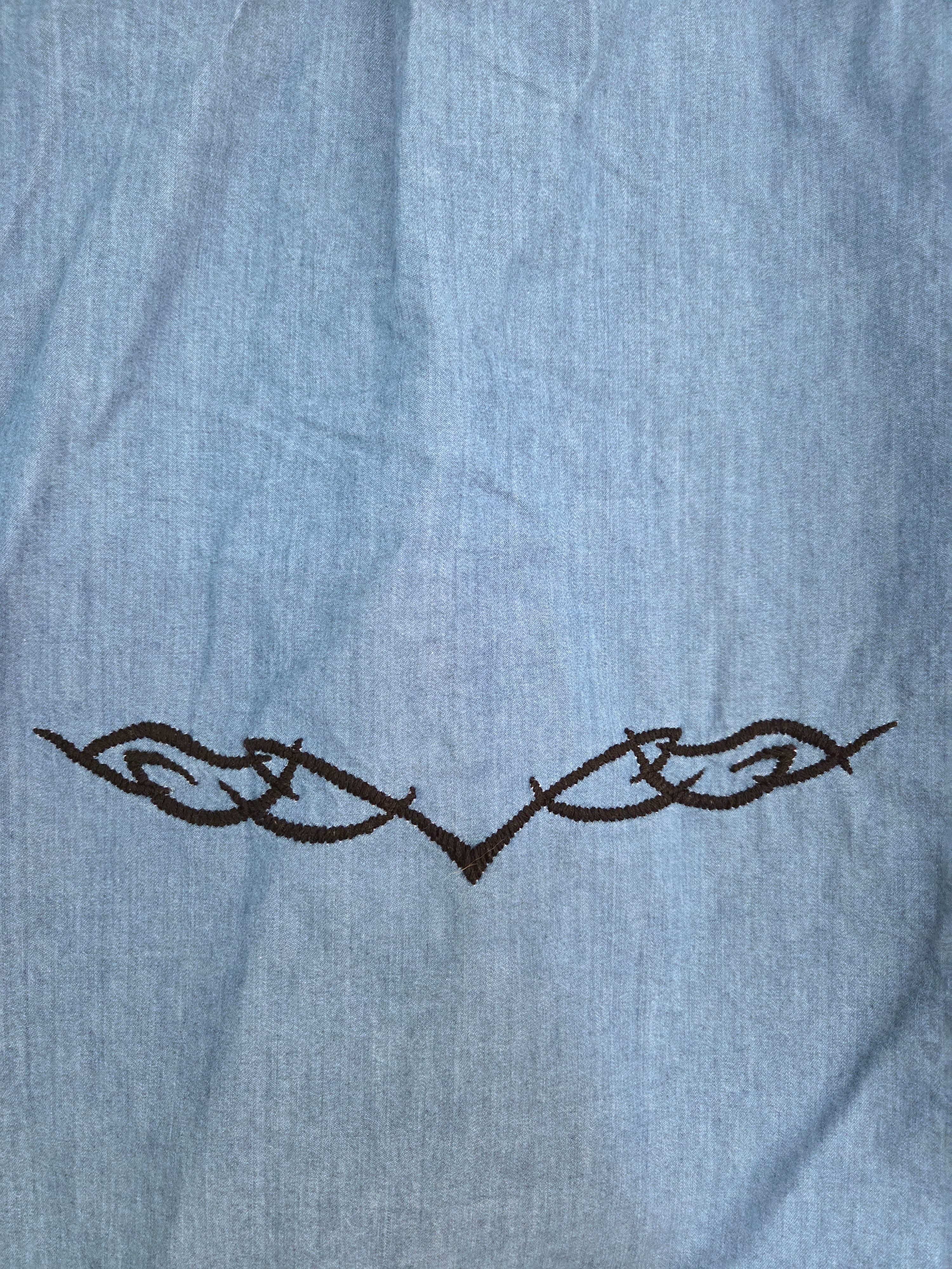 Tribal Tramp Stamp Button Up - view 2
