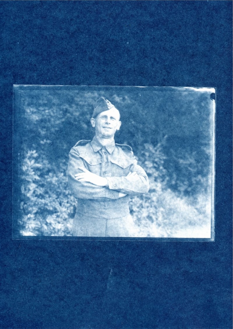 BRITISH ARMY SOLDIER